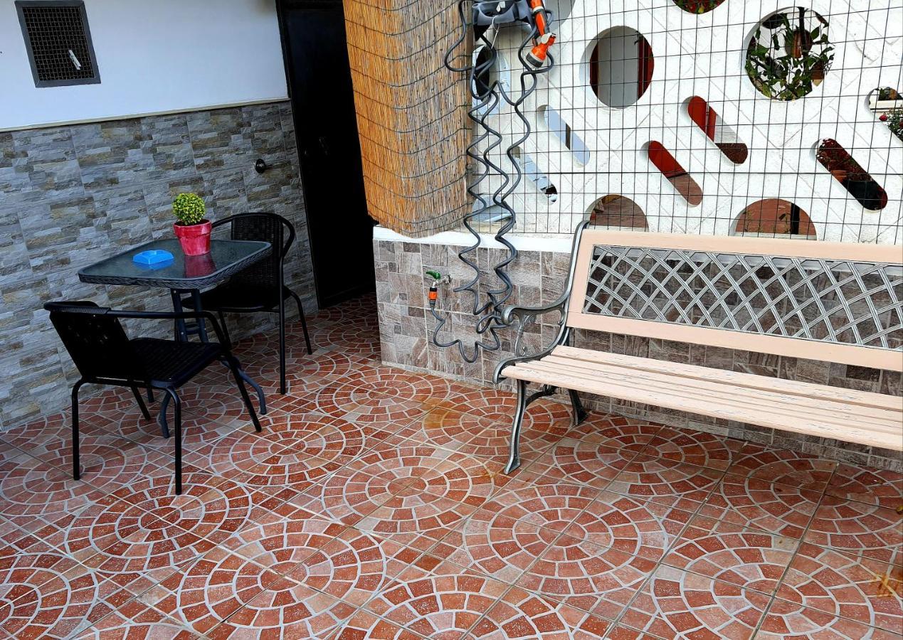 Shabby Chic Rooms Con Cucina E Giardino Privato Pomarico Exteriör bild