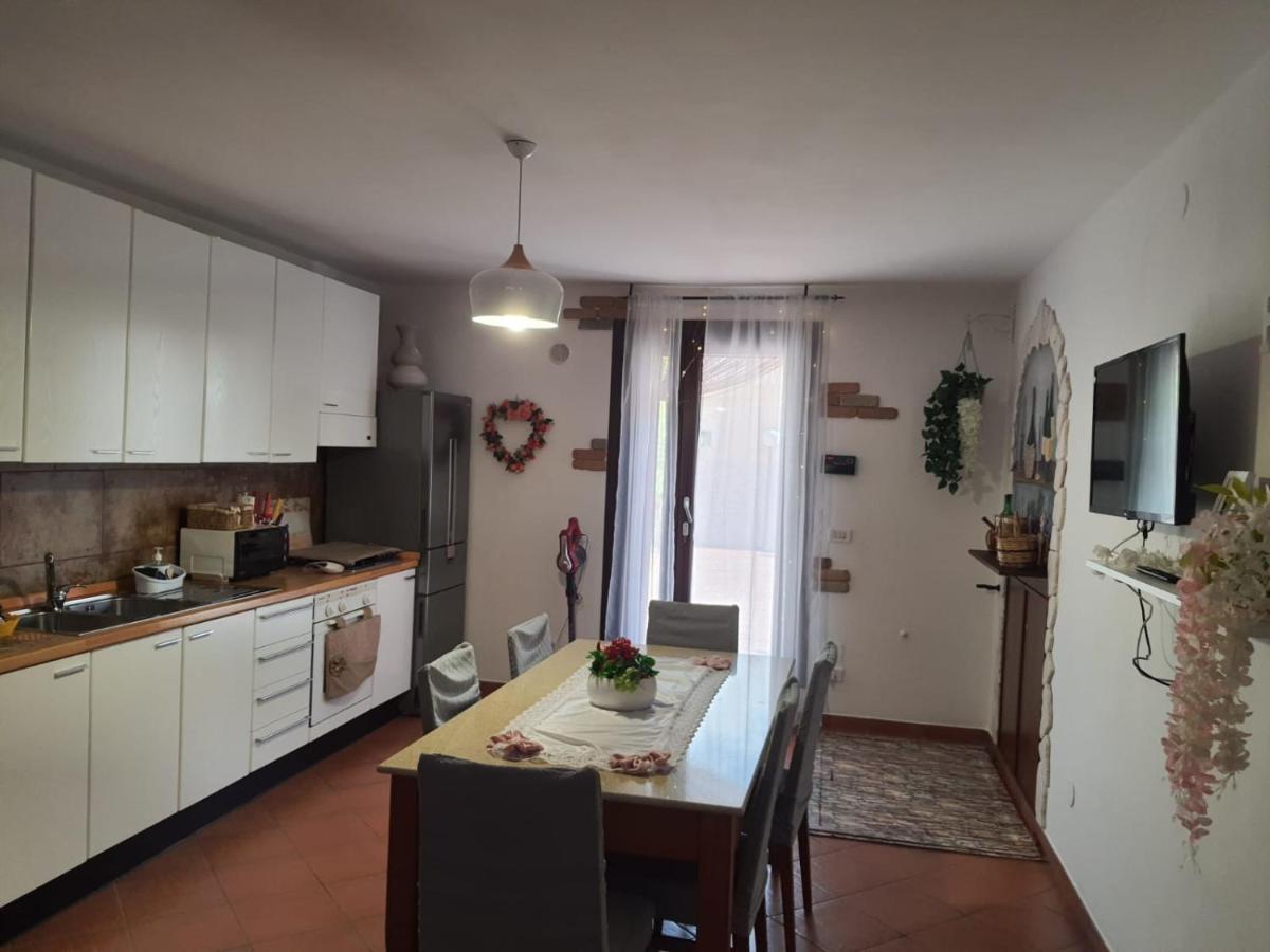 Shabby Chic Rooms Con Cucina E Giardino Privato Pomarico Exteriör bild