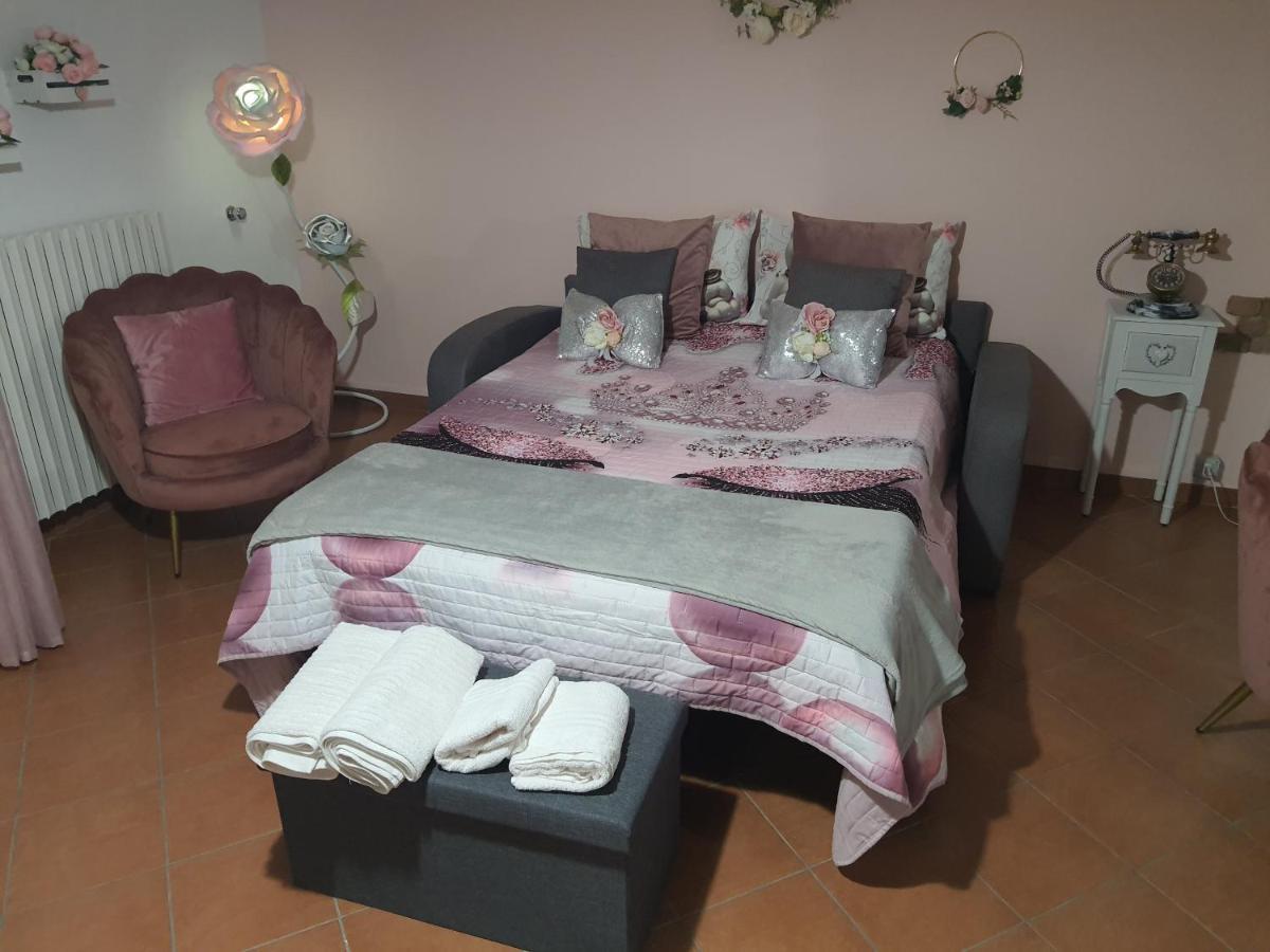 Shabby Chic Rooms Con Cucina E Giardino Privato Pomarico Exteriör bild